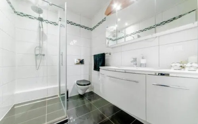 4 Private Single Rooms (5652)