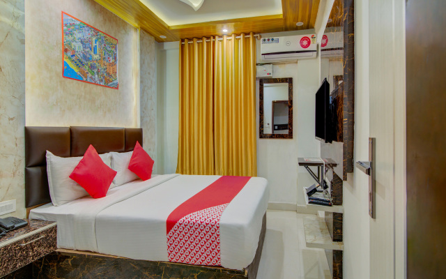 OYO 11915 Varcity Park