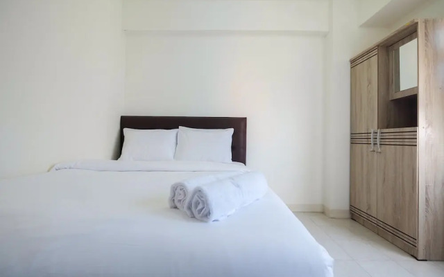 Minimalist 2BR at Green Pramuka Apartment