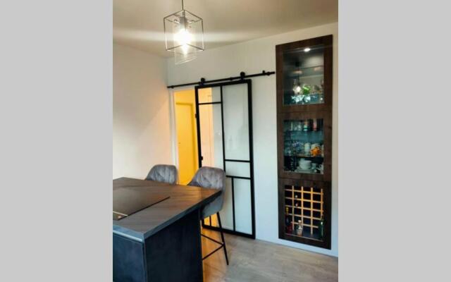 Logement entier+ jardin privé et parking 2places