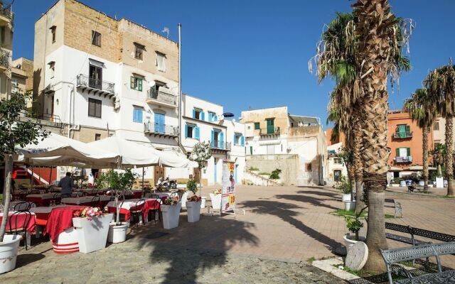 Pleasant Holiday Home in Santa Flavia