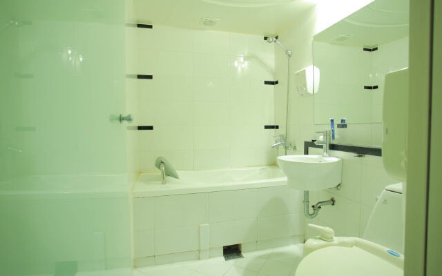 The Unique Hotel 28