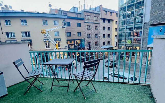 Apartamentos Sky 3000