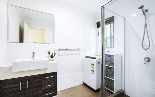 Cheerful 3 Bedroom Home in Ashmore