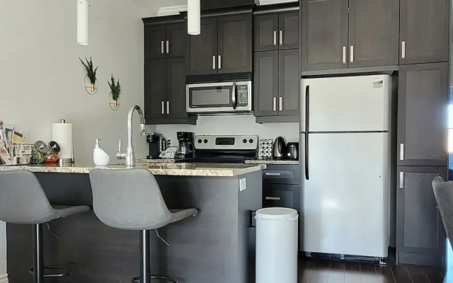 Champlain Condo 202
