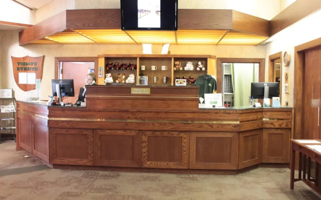 Elkhorn Resort, Spa, & Conference Centre