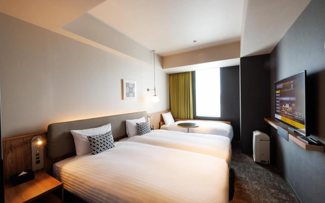 Cross Life Hakata Tenjin