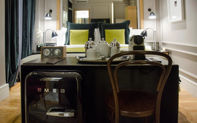 Browns Central Hotel