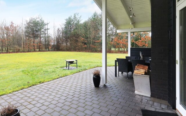 6 Person Holiday Home in Hojslev-by Traum