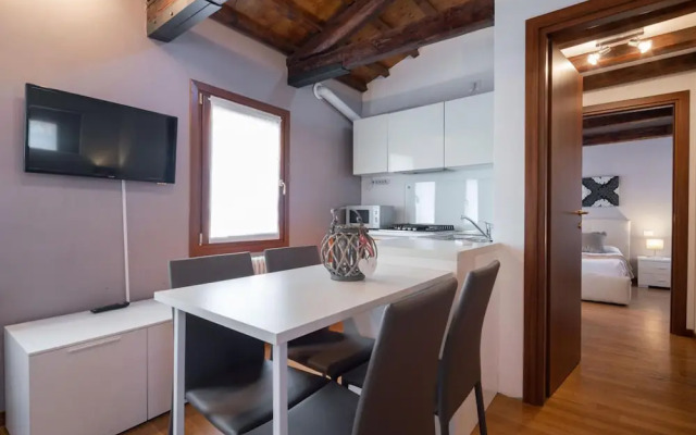 Herion Palace Apt 5 by Wonderful Italy