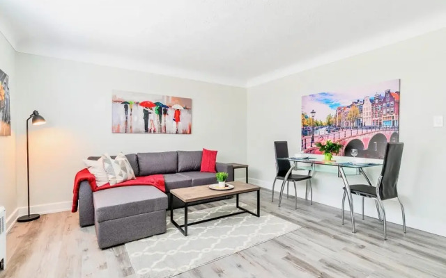 Spacious 1BR Apt With King Bed and Netflix Near Downtown