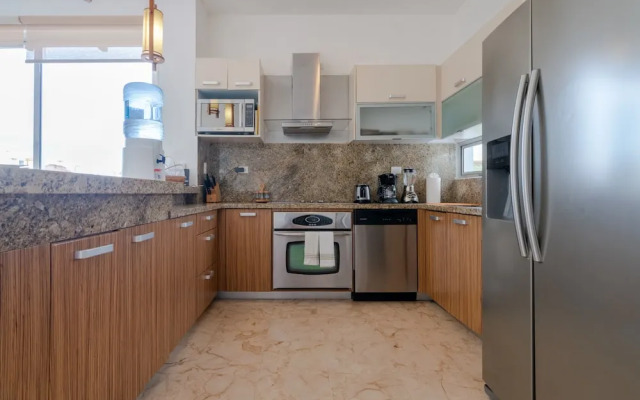 Mujeres Bailando by NAS