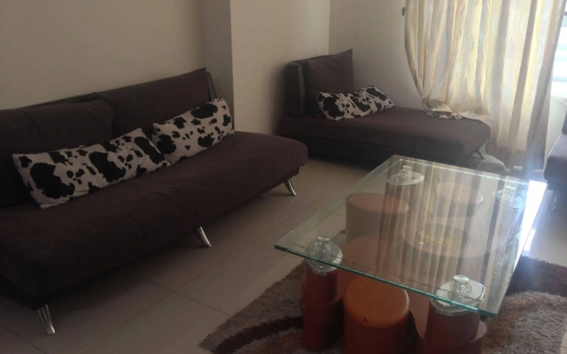 Luxury Service Suite At Taragon KL