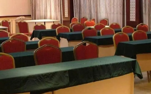 Xinde Business Hotel