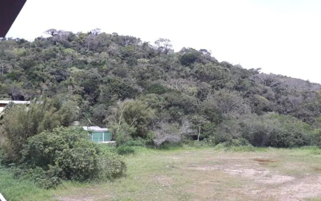 Apto em Bombinhas 400m do mar