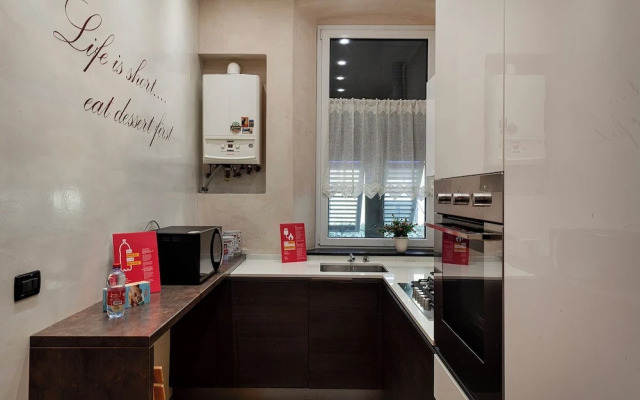 A Lovely Nest in the City