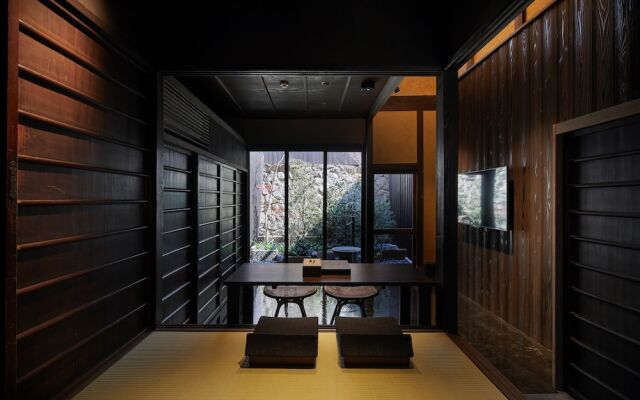 YADORU KYOTO Kagami No Yado