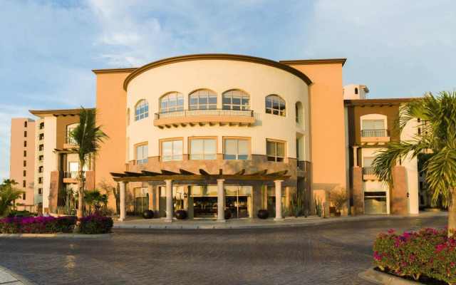 Villa del Arco Residences