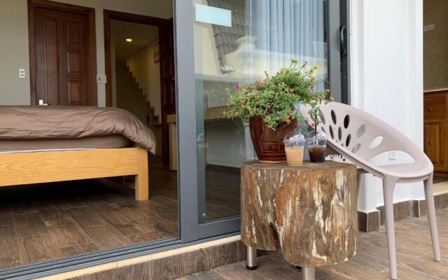 Garden View Villa Đà Lạt - 8 Rooms