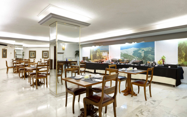 Boutique Hotel Luna Triunfo Granada *NEW*