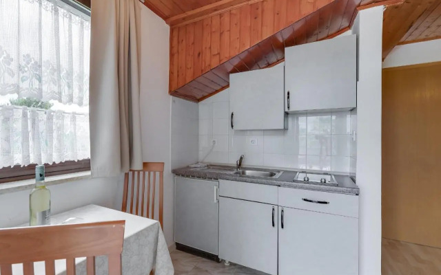 Apartment Dado