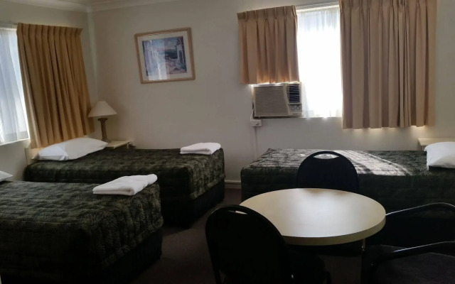 Southport Motel & Apartments