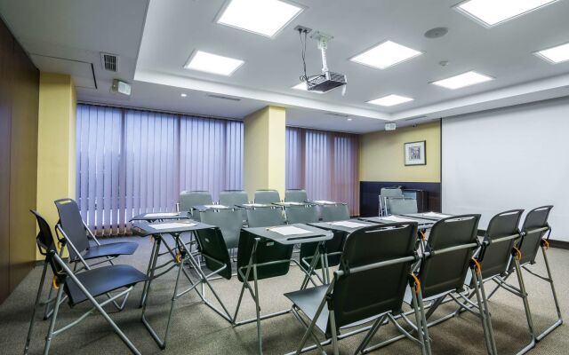Best Western Plus Olives City Hotel