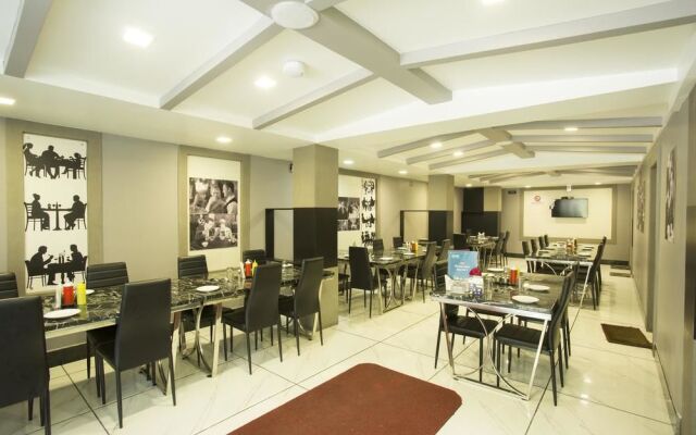 OYO 2022 Jewel Of The East