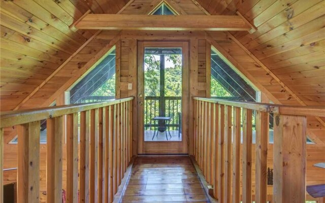 Hibernation Station - Three Bedroom Cabin