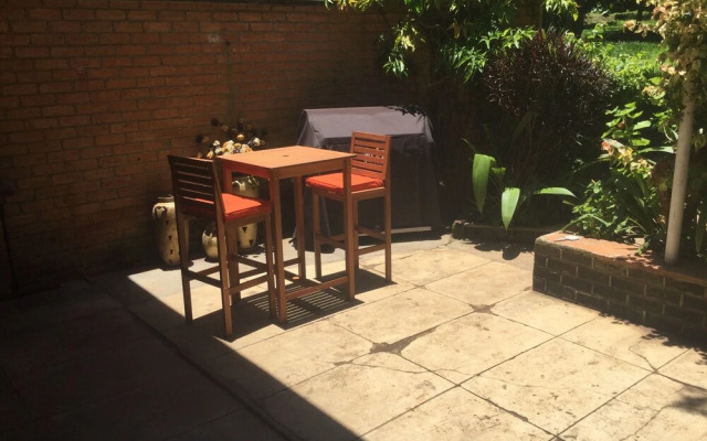 Baobab Backpackers Lodge