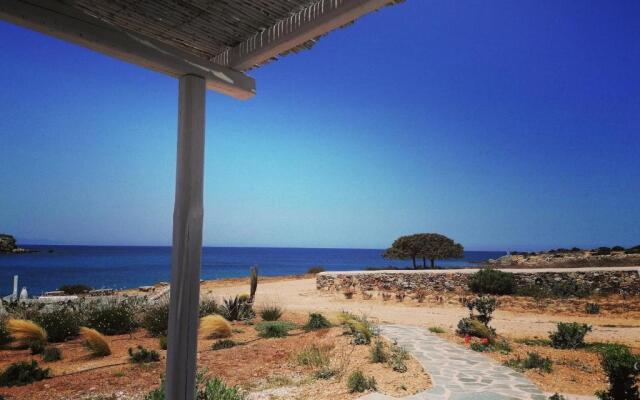 Sunset Studios & Rooms