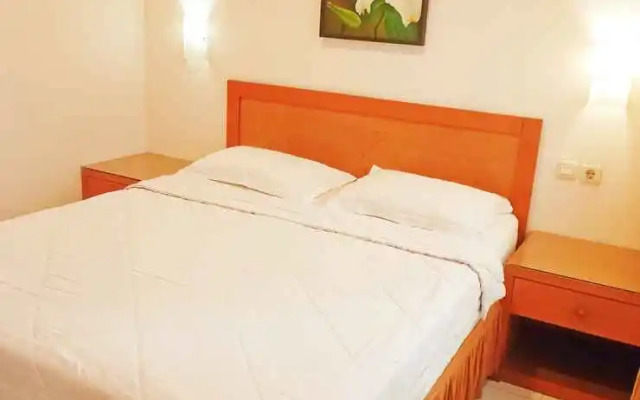 Flamboyan Pondok Wisata & Cafe