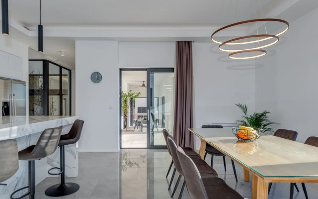 Sea Bliss Luxury Villa - Sevid