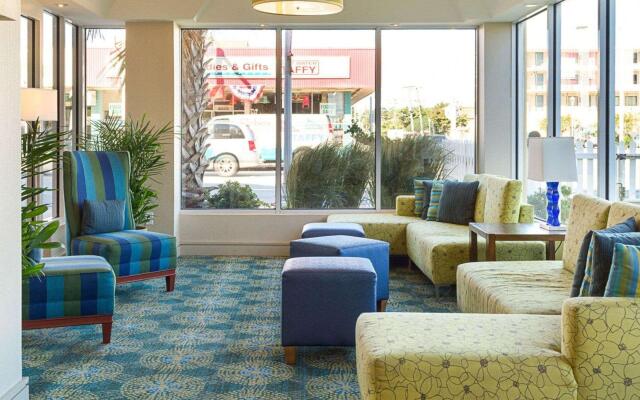 Comfort Suites Beachfront
