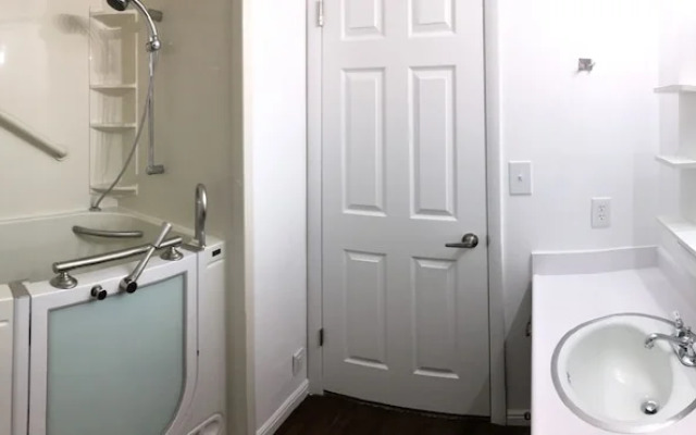 Large Room near UVU & BYU