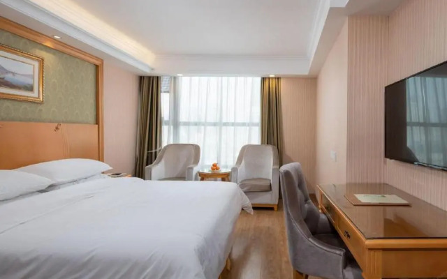 Vienna Hotel Chengdu Chunxi Road Tianfu Plaza Subway Station