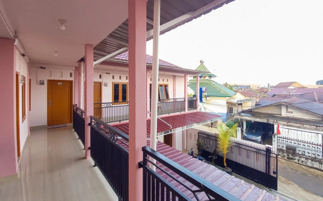 RedDoorz Syariah near JBC Jambi