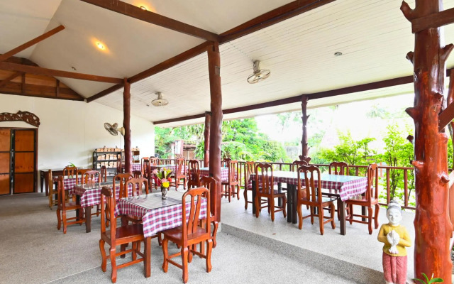 Krathom Khaolak Resort