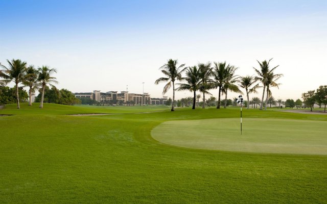 VOGO Abu Dhabi Golf Resort & Spa