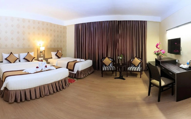 Paradise Hotel