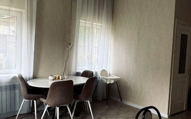 Уманский дом Семь Башен