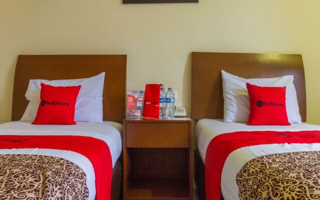 RedDoorz @ Paskal Hyper Square
