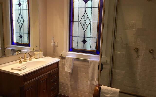 Swan Inn Bed and Breakfast