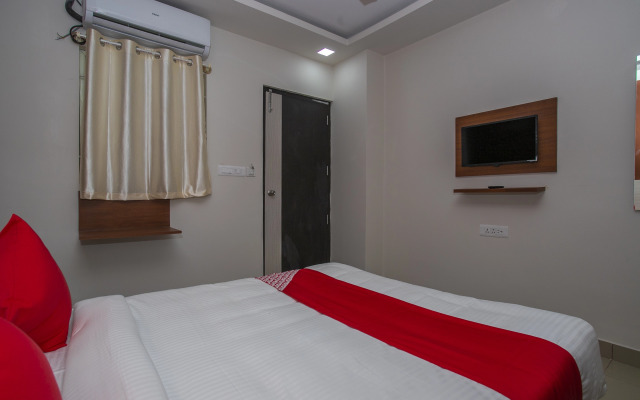 Varcity Phi Pavilion By OYO Rooms