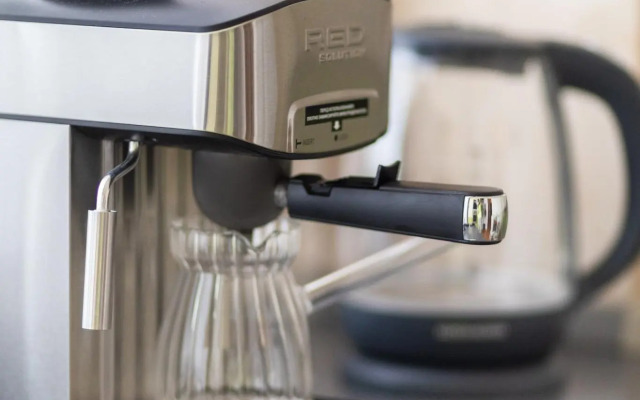 ПоСутки в Калининграде на улице Эпроновская