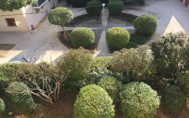 studio avec terrasse parking