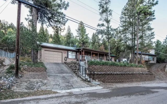 Groovy View by Ruidoso Vacation Rentals