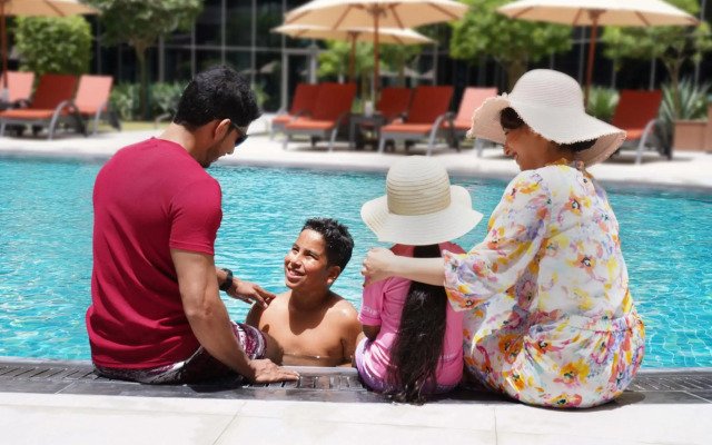 Majestic Arjaan by Rotana Hotel