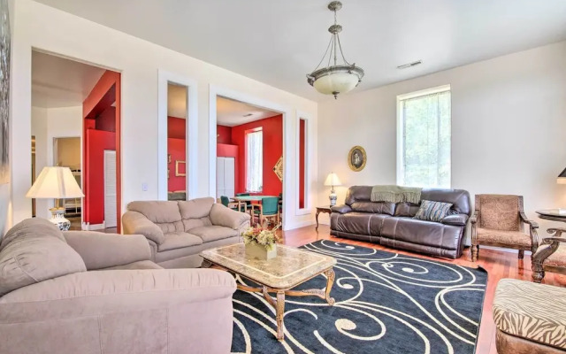 Spacious Springfield Apt < 4 Mi to Downtown!