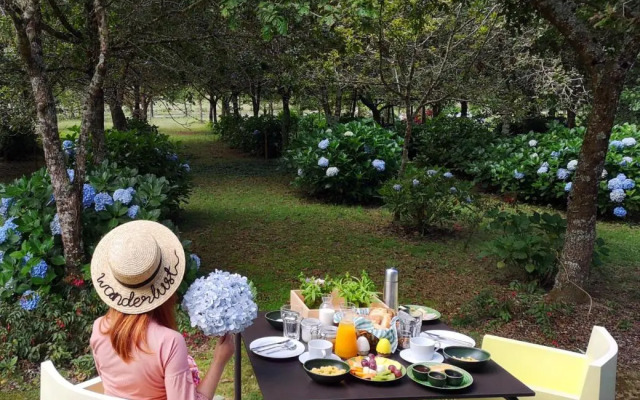 Furnas Lake Forest Living